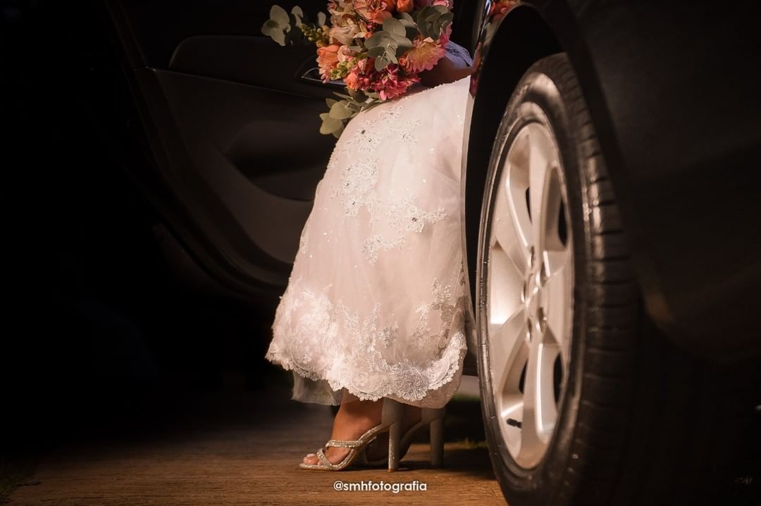 A Dan A Dos Noivos Um Dos Momentos Mais Esperados Da Festa Neste Momento Os Noivos Trocam A Dan A Dos Noivos Um Dos Momentos Mais Esperados Da Festa Neste Momento Os Noivos Trocam