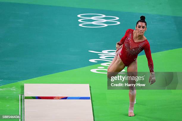 Aly Raisman Vault Photos Et Images De Collection Getty Images