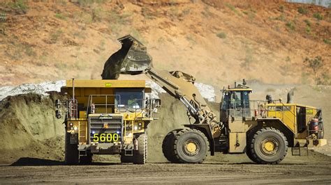 Employee Spotlight Zoe Richards Mobile Maintenance Planner At Mount