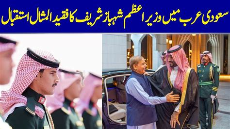 First Ever Nude Photo Exhibition By Famed Vietnamese Artist Receives Warm Welcome