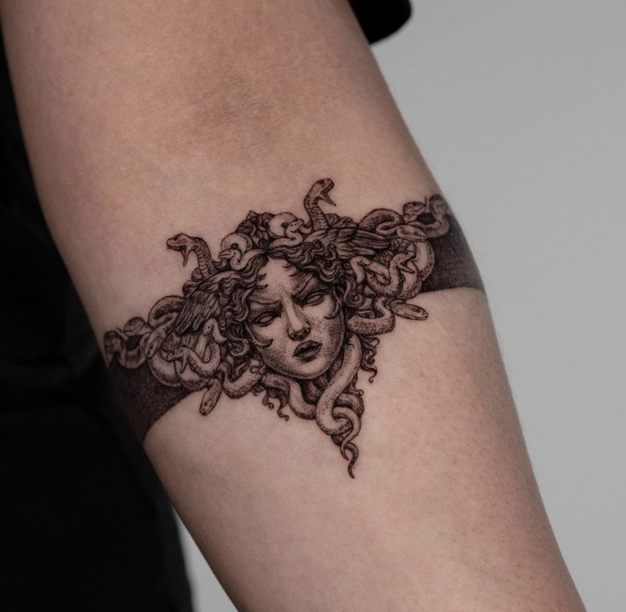 Medusa Tattoo Ideas: Serpentine Detail And Mythic Realism
