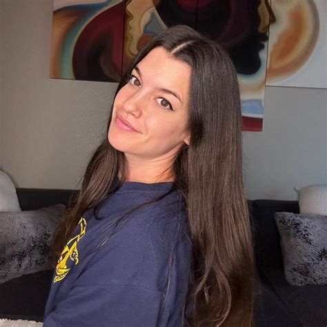 Nicole's OF Skirt Scandal: The Leaks