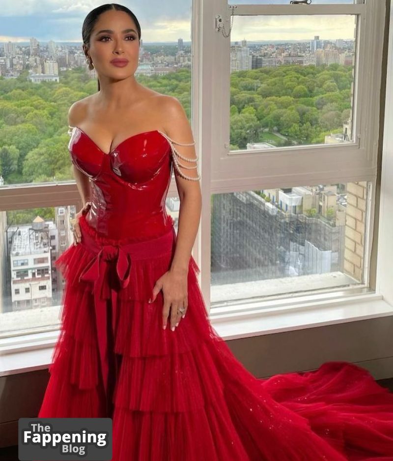 Salma Hayek's Stunning Nude Photography Revealed