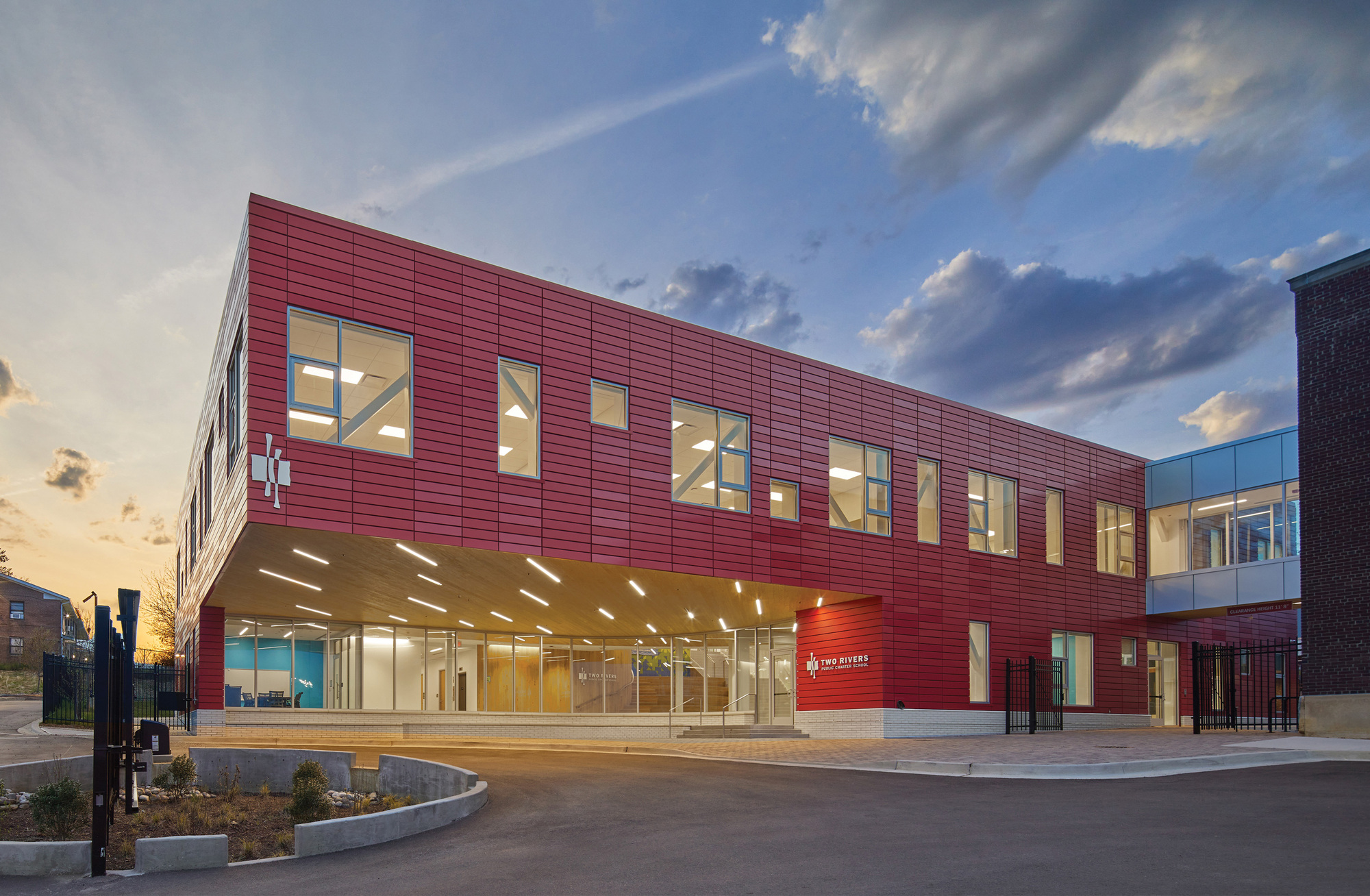 Two Rivers Middle School At Young Campus Studio Twenty Seven Architecture Archello