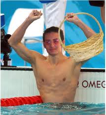 Master Under Water Basket Weeving Team Today